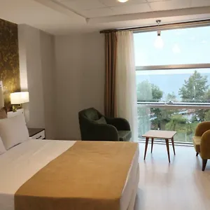 Otel Alarga Premier
